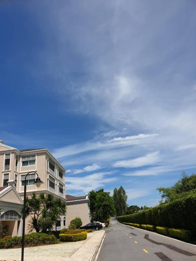 Baan Rub Lom By Jane Apartment Pak Chong Exterior foto